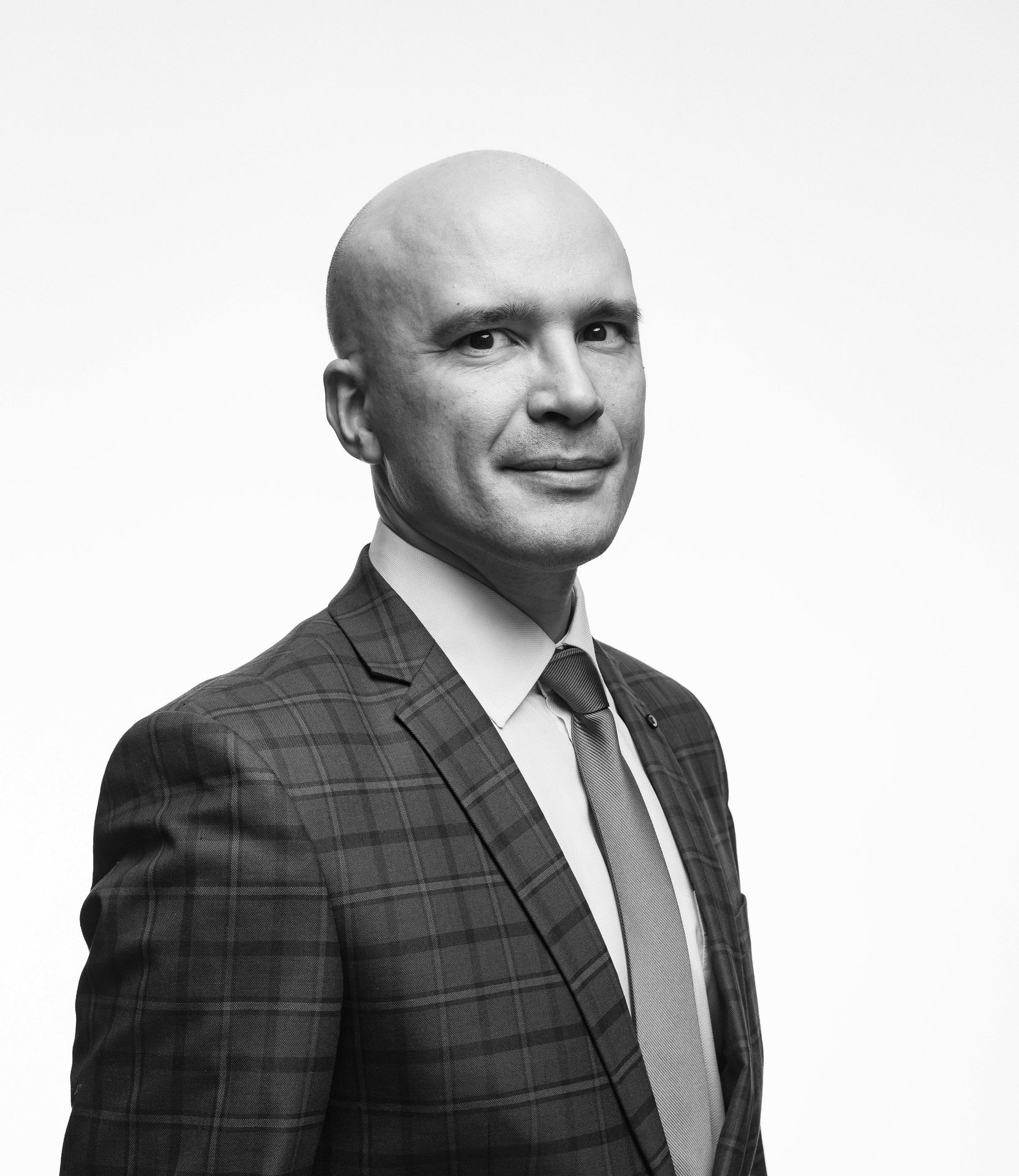 Михаил Попов